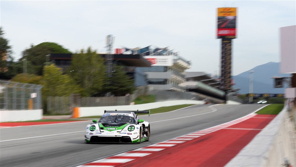 ”Gennem hele weekenden har vores Porsche været blandt de hurtigste i feltet,” siger Mikkel O. Pedersen.
(Foto: Sebas Castillo Gimenez)